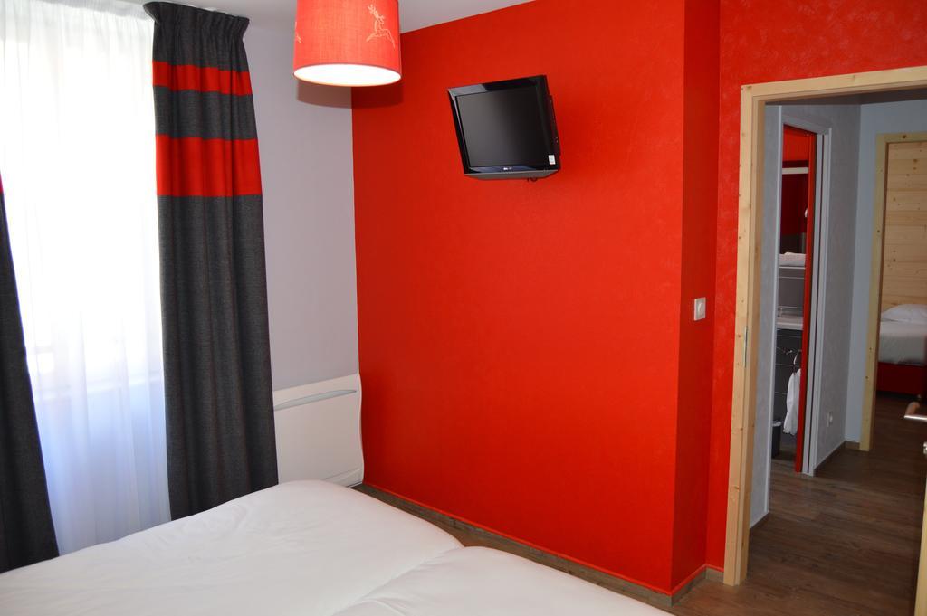 Logis Hotel Lbb - Les 2 Lacs Clairvaux-les-Lacs Quarto foto